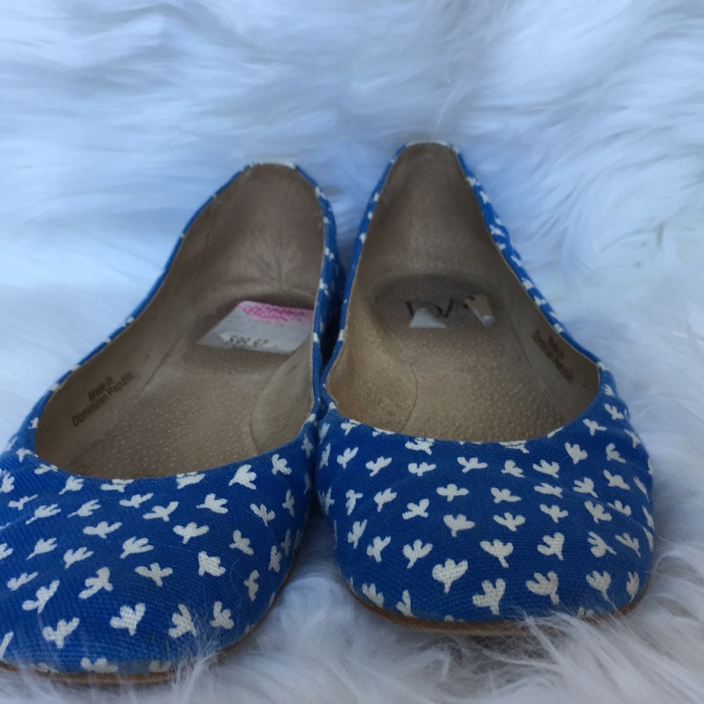 Diane Vin Furstenburg Flats Blue White Slip On 8M